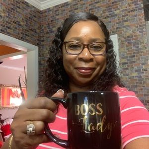 Meet your Posher, Linda